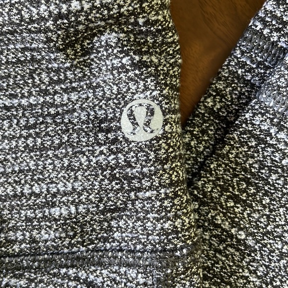 Lululemon Wunder Under 28” legging pant - Picture 2 of 3